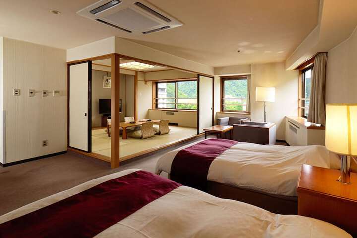Room 13 of 49