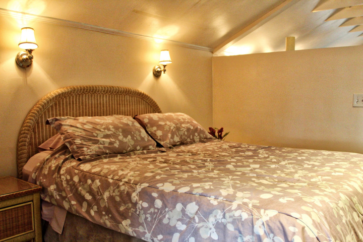 Photo of Treasure Island Beach Retreat Sleeps Up To 7