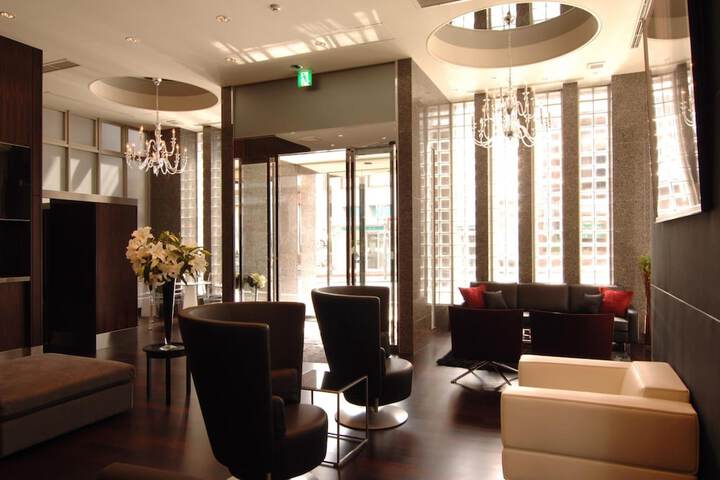 Hotel Lobby