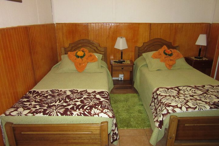 Room 8 of 48