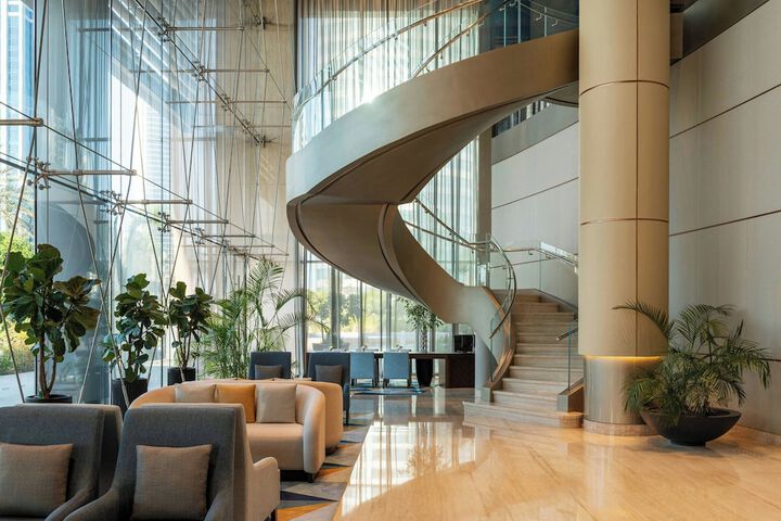 Entrance & Lobby