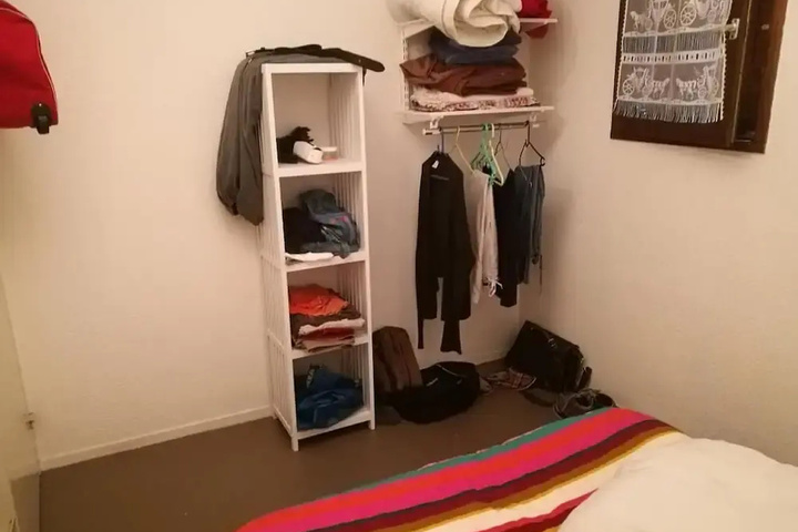 Room 2 of 13