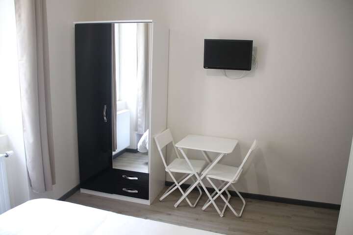 Room 17 of 51