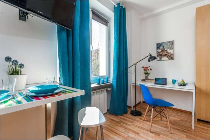 Room 7 of 14