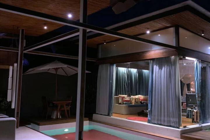 Room 8 of 49