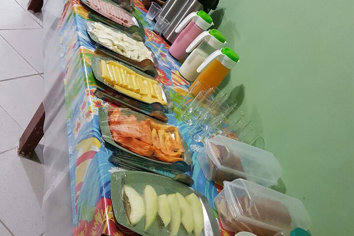 Dining 8 of 11