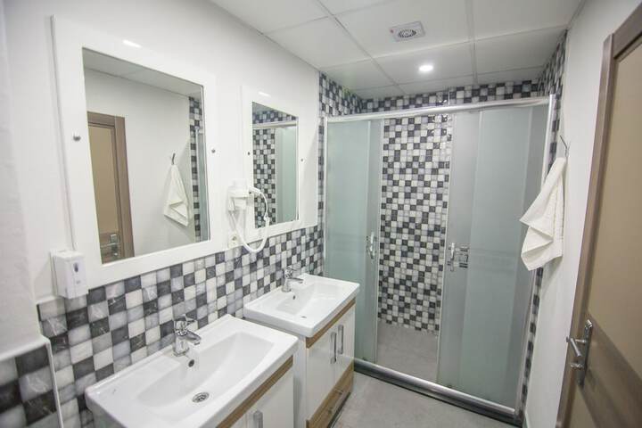 Room 20 of 24