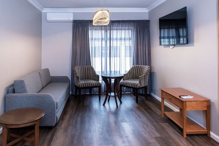 Room 29 of 73