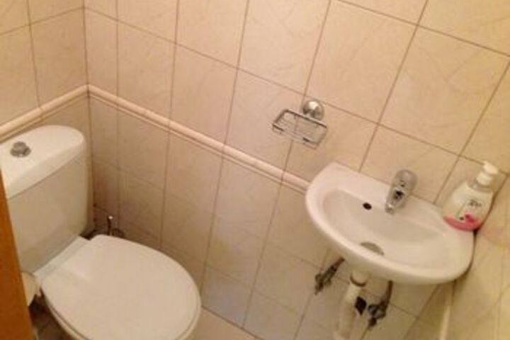 Room 2 of 36