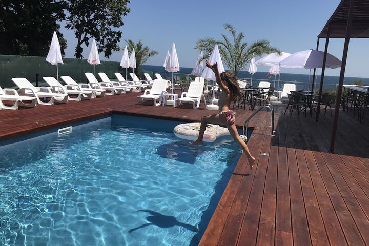 Pool 49 of 85