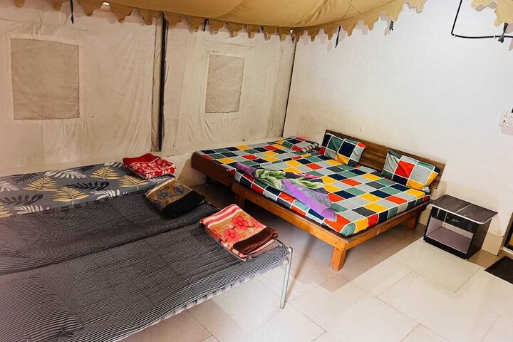 Room 7 of 26