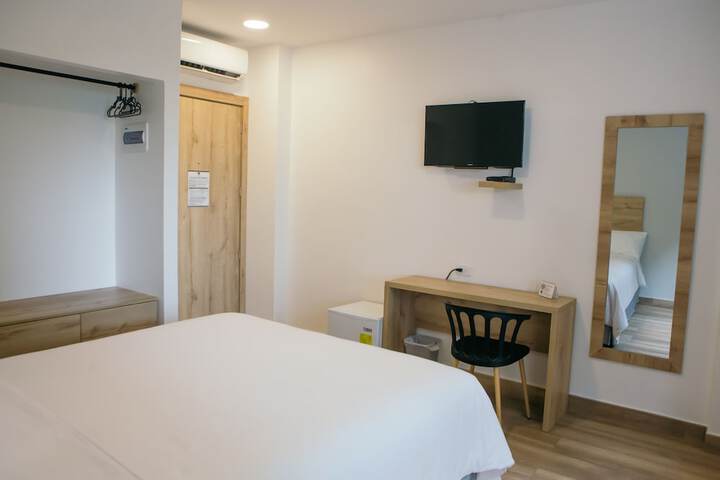 Room 10 of 41