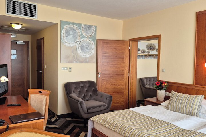 Room 9 of 55