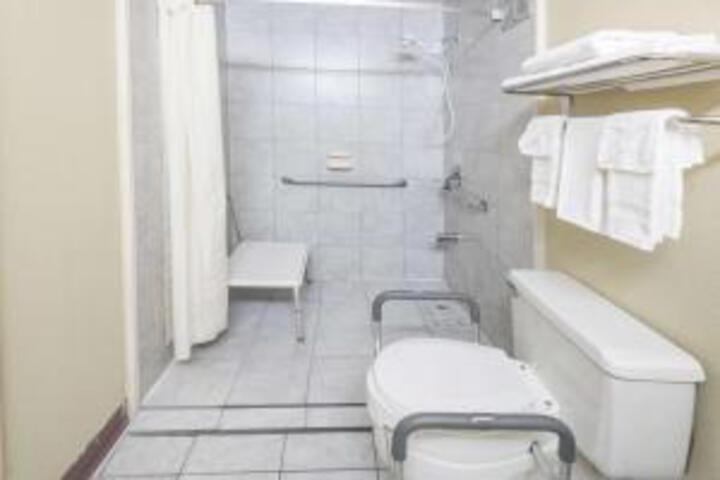 Room 20 of 29