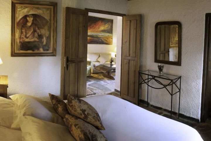Room 6 of 56