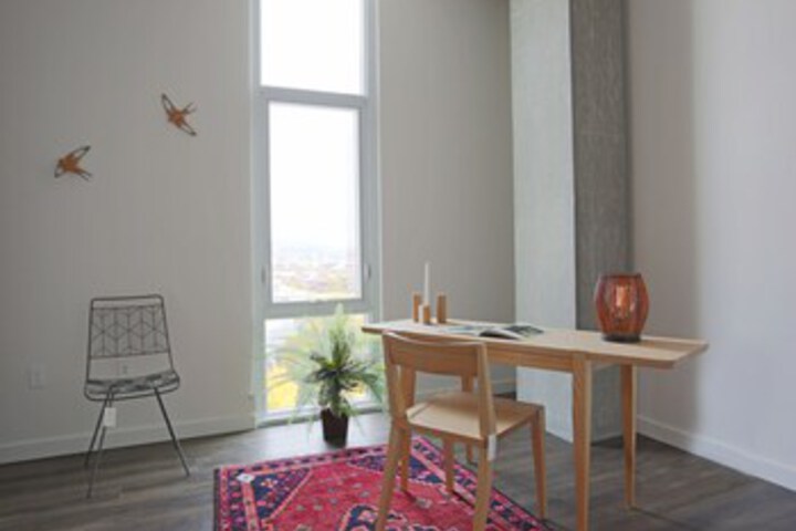 Business Center 28 of 155