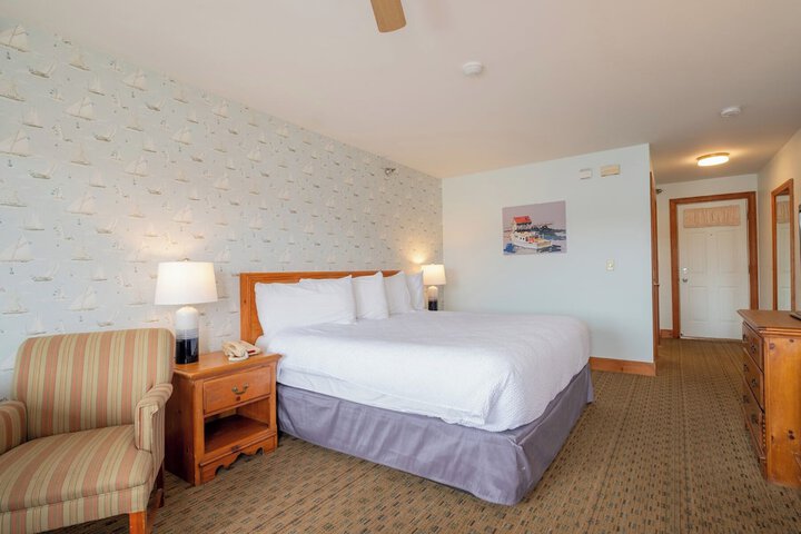 Room 60 of 173