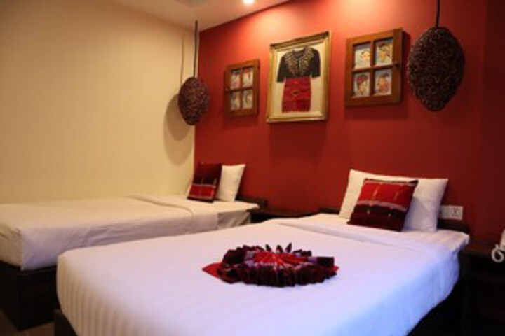 Room 14 of 32