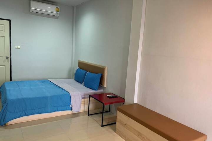 Room 20 of 195