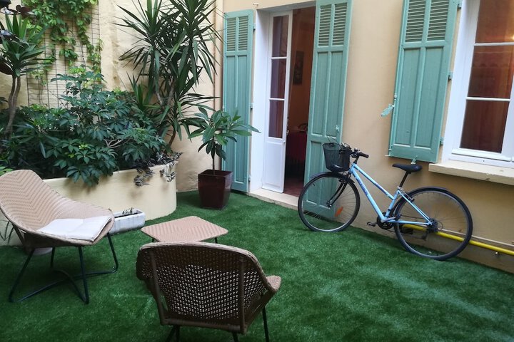 Terrace/Patio 19 of 43