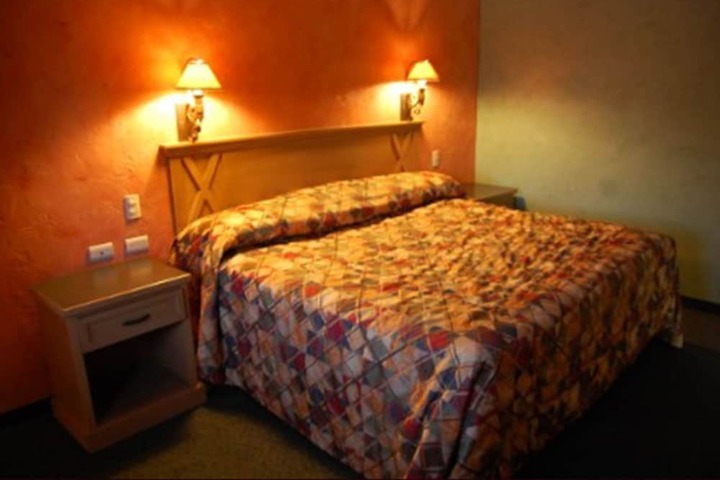 Room 2 of 11