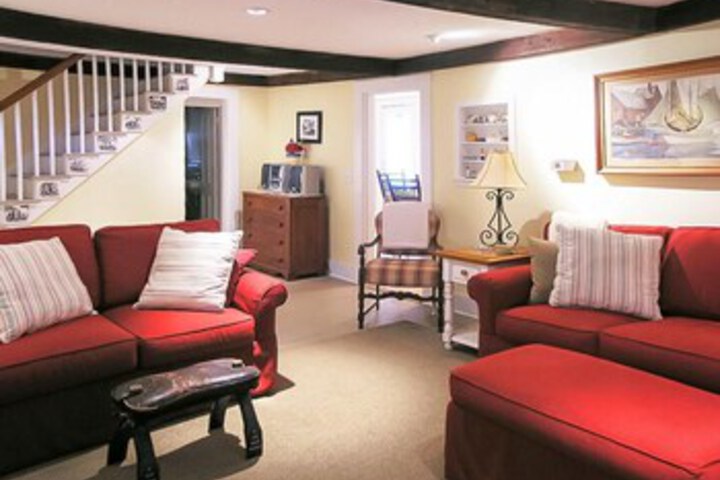 Room 7 of 16