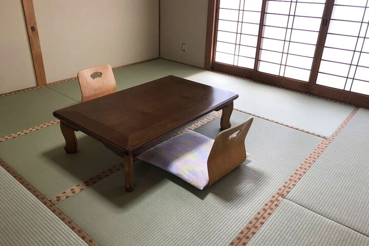 Room 14 of 76