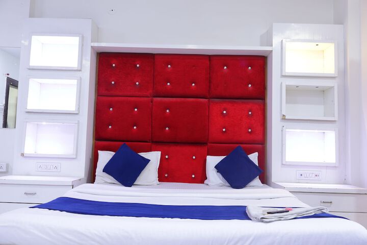 Room 36 of 49
