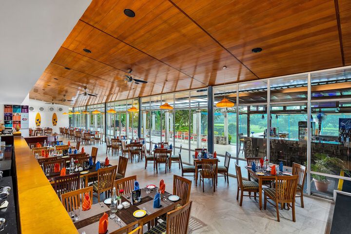 Dining Photos