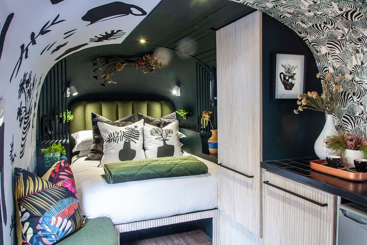Room 4 of 48