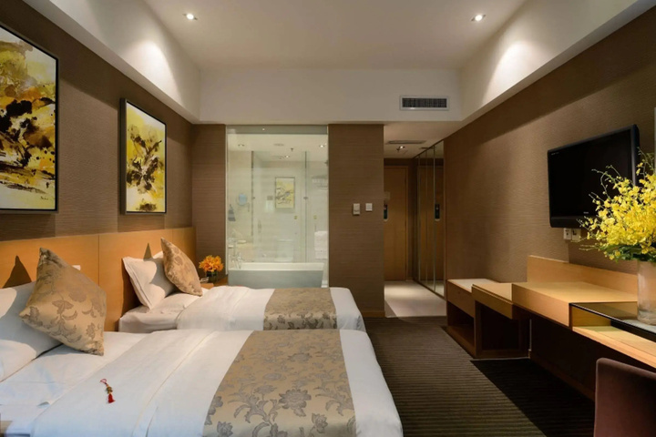 Room 2 of 5