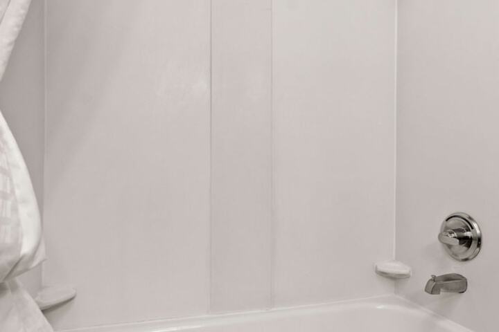 1 King Bed Suite (7 of 7)