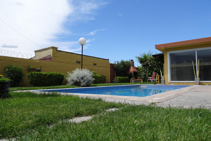Pool 14 of 33