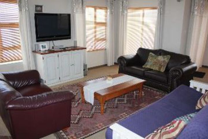 Room 5 of 10