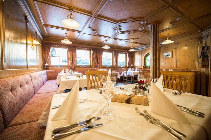 Dining Photos