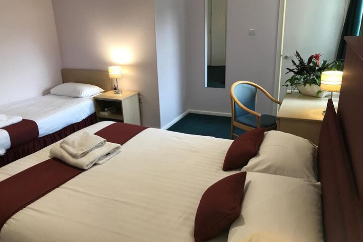 Room 17 of 56
