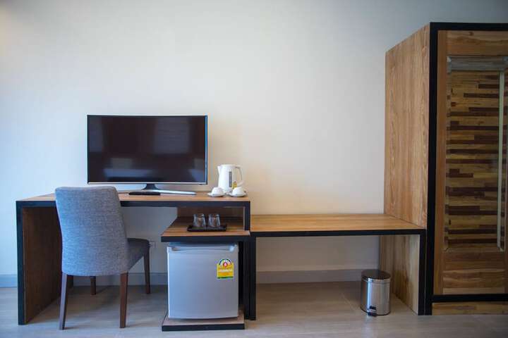 Room 32 of 59