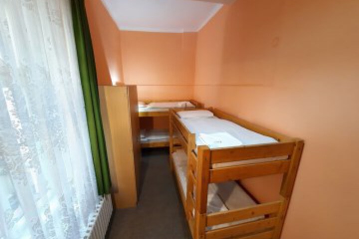 Room 3 of 52