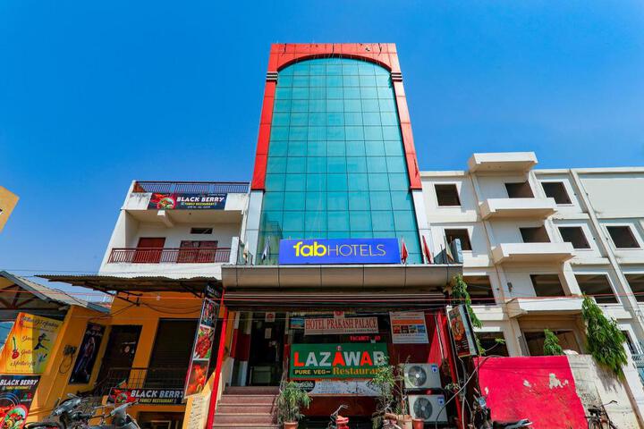 FabHotel Prakash Palace