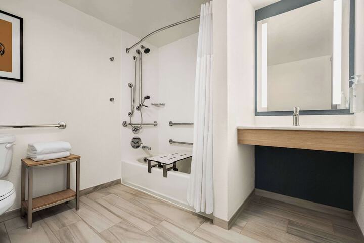 Bathroom shower