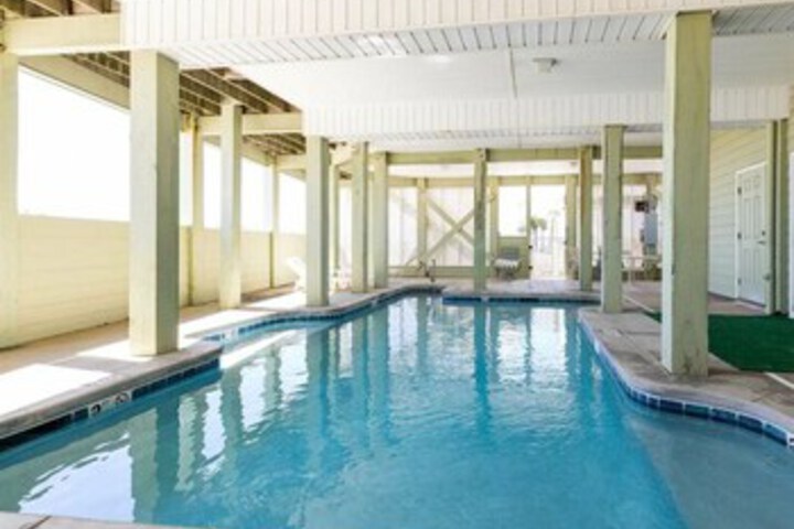 Pool 22 of 39