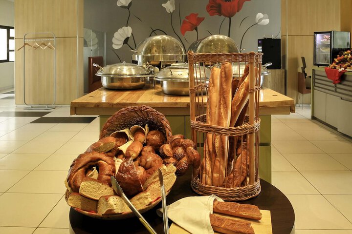 Breakfast/Coffee Service 30 of 72