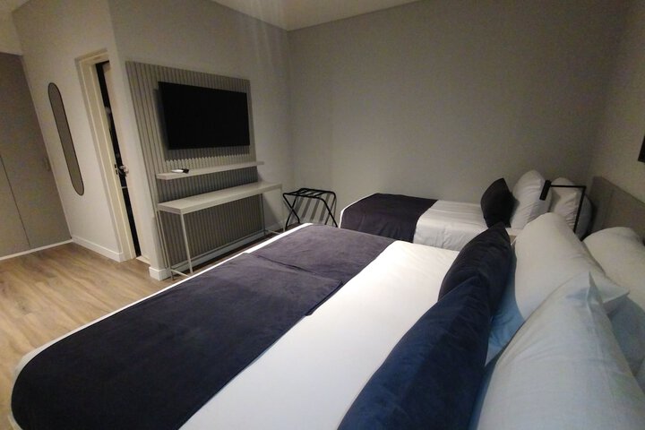 Room 51 of 99