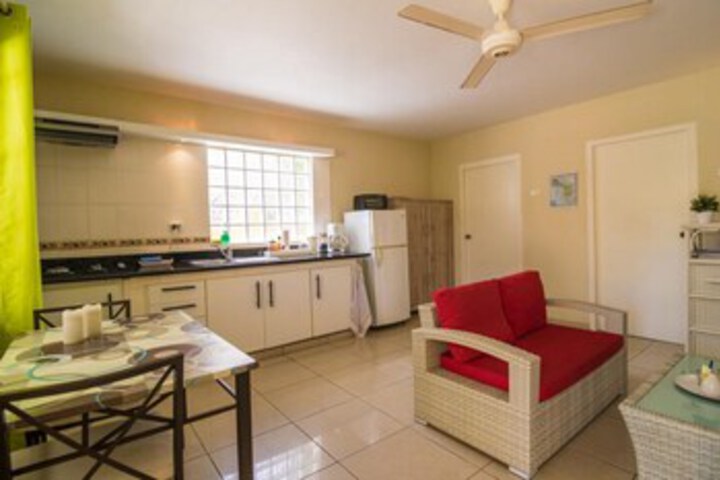 Room 4 of 6