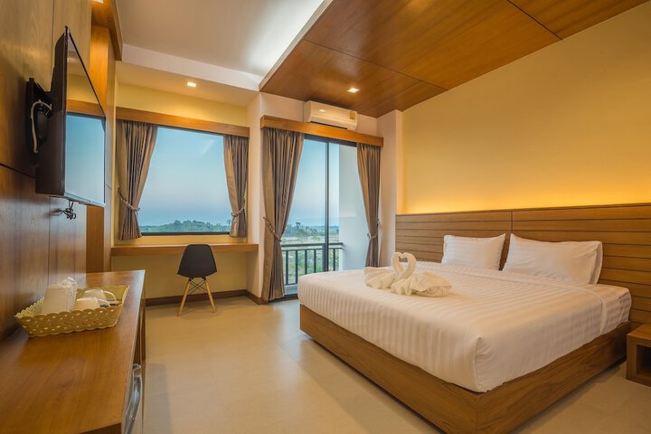 Room 10 of 29