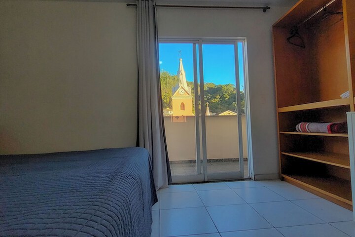 Room 5 of 38