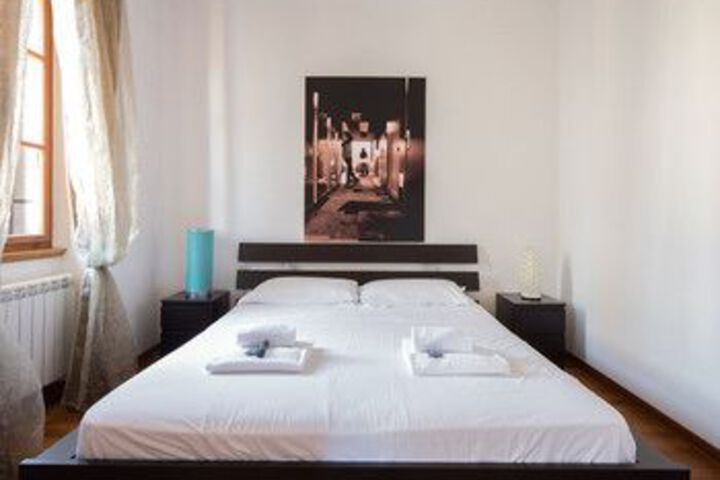 Room 3 of 10