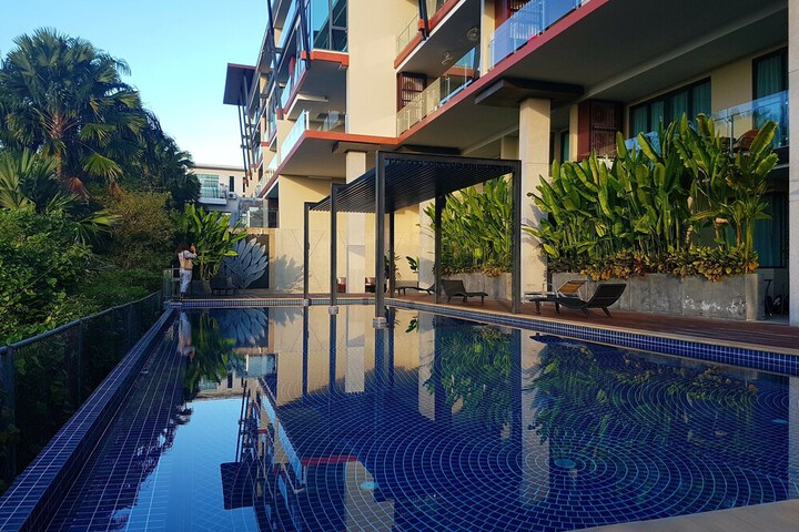 Pool 70 of 77