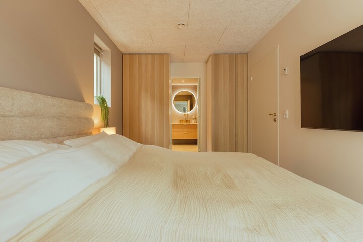 Room 7 of 56