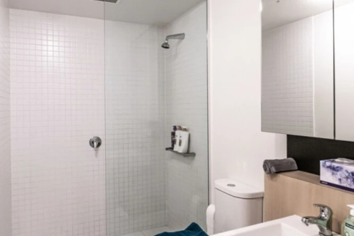 Room 9 of 14